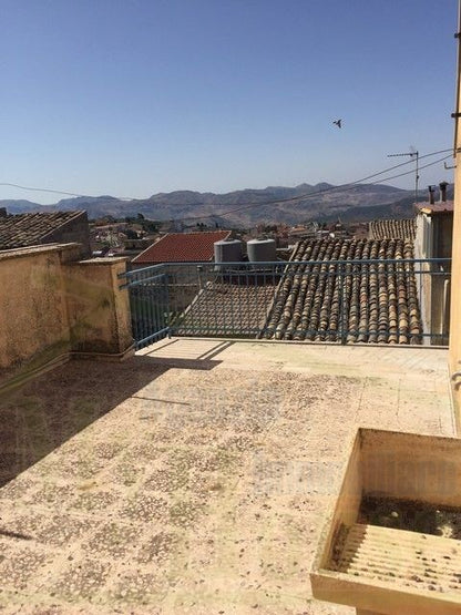CASA DI MARIA VIA POGGIO E VIA MONTUORO - PROPERTY IN SICILY