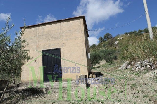 HOUSE AND LAND GIUSEPPE CONTRADA QUARTO DI ROCCHI - PROPERTY IN SICILY