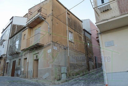 CASA CASTAGNA VIA PALERMO - PROPERTY IN SICILY