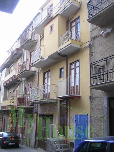 CASA BOSCIGLIO VIA CINQUEMANI