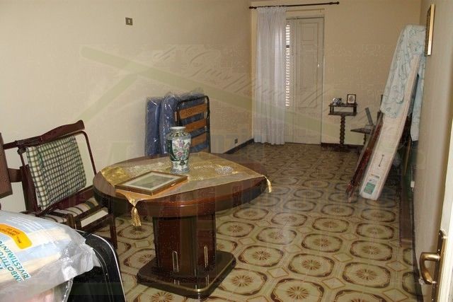 CASA PIAZZA VIA VASILE E VIA AMORMINO - PROPERTY IN SICLY