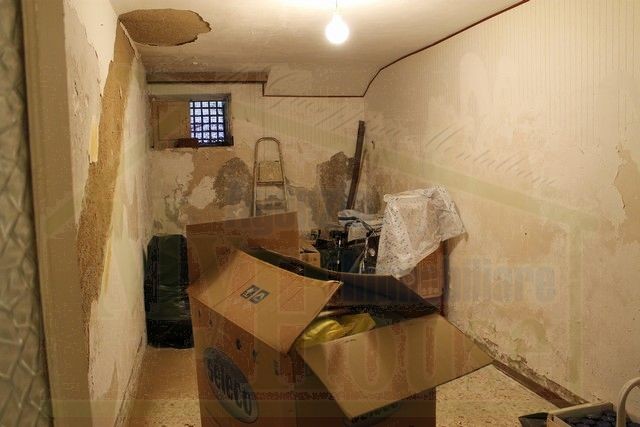 CASA PIAZZA VIA VASILE E VIA AMORMINO - PROPERTY IN SICLY