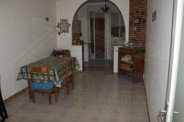 CASA PIAZZA VIA VASILE E VIA AMORMINO - PROPERTY IN SICLY