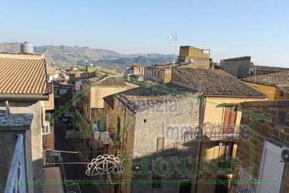 CASA PANORAMICA IN VIA GENTILE/SALITA CARMELO