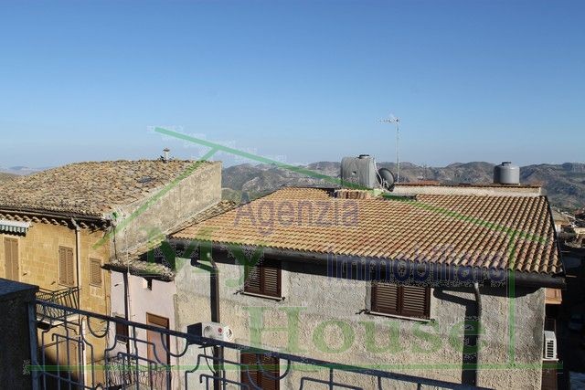 CASA PANORAMICA IN VIA GENTILE/SALITA CARMELO