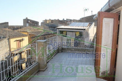 CASA PANORAMICA IN VIA GENTILE/SALITA CARMELO