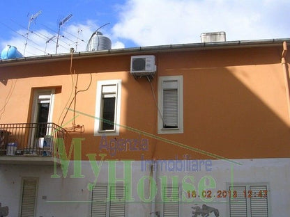 APPARTAMENTO NEL CORSO CINQUEMANI