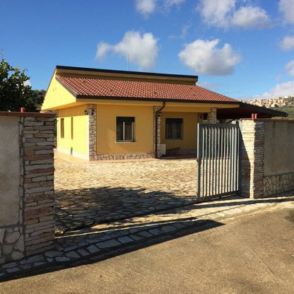 VILLA VITO - CONTRADA MENNOLA