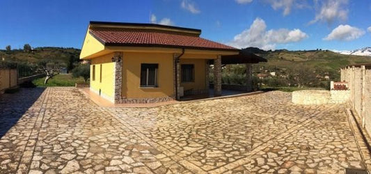 VILLA VITO - CONTRADA MENNOLA