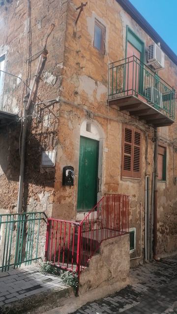 CASA DERMOT VIA SIRACUSA