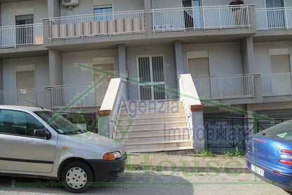 APT POLLARI VIA GIORGIO LA PIRA