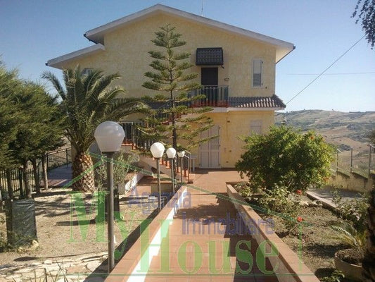VILLA IN VIA NAZIONALE AD ALESSANRDIA