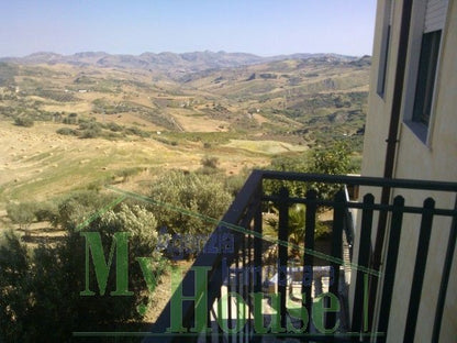 VILLA IN VIA NAZIONALE AD ALESSANRDIA - PROPERTY IN SICILY