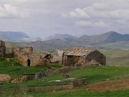 HOUSE AND LAND GAGLIANO BISSANA - PROPERTY IN SICILY