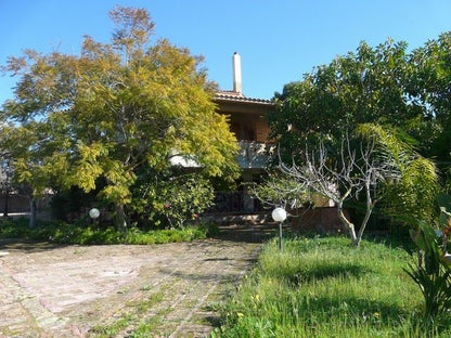 VILLA A SAN LEONE