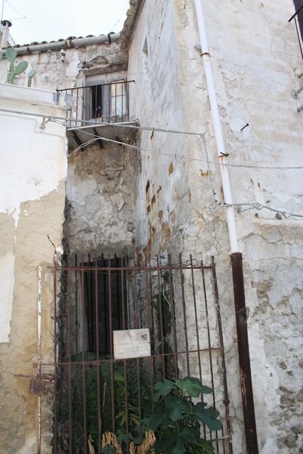 CASA  FANARA CON GIARDINETTO – SICULIANA (AG)