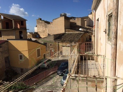 CASA CICCARELLO PIAZZA ORLANDO - PROPERTY IN SICILY