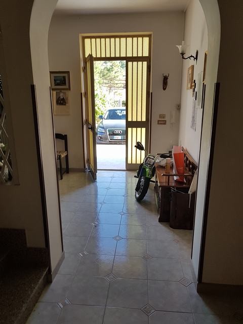 VILLA E TERRENO CAMIZZI - PRIZZI (PA)
