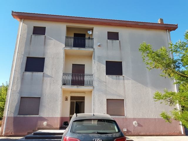VILLA E TERRENO CAMIZZI - PRIZZI (PA)