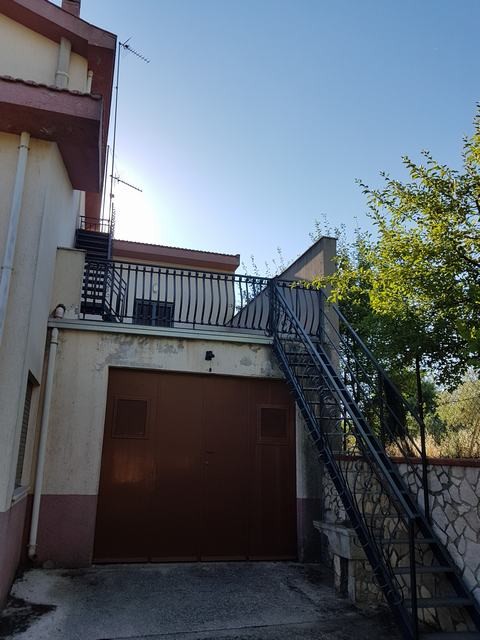 VILLA E TERRENO CAMIZZI - PRIZZI (PA)
