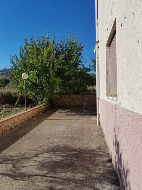 VILLA E TERRENO CAMIZZI - PRIZZI (PA)