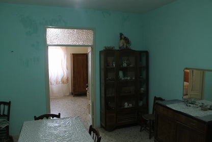 HOUSE IN VIA ANTINORI 