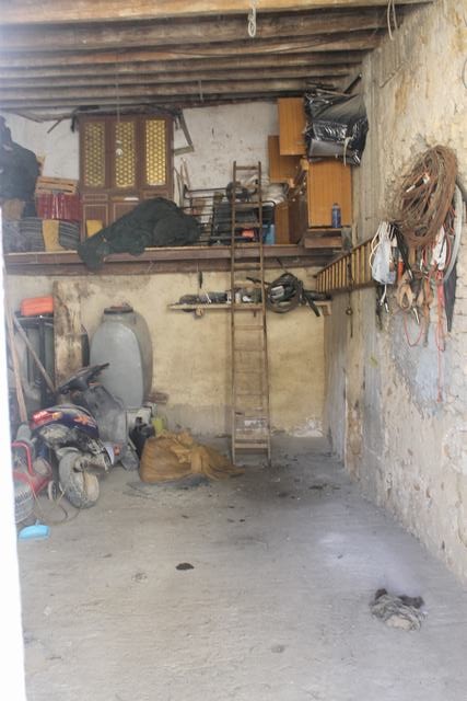 BARBARO GARAGE BLANCHINA STREET