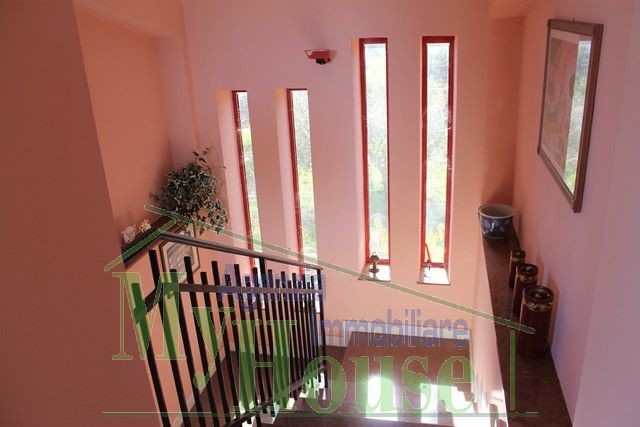 VILLA CON PISCINA - VILLA CARUSO