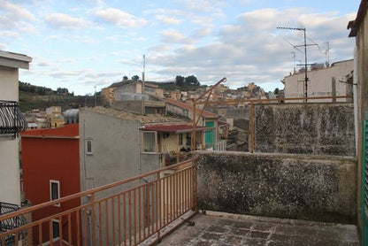 CASA SETTICASI – VIA MANZONI (ALESSANDRIA)
