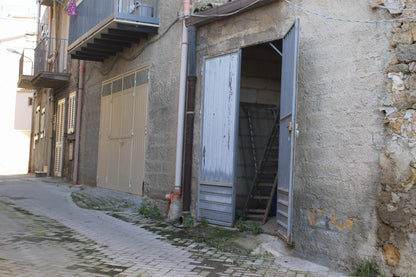 GARAGE D'ANGELO – VIA MONTALBANO