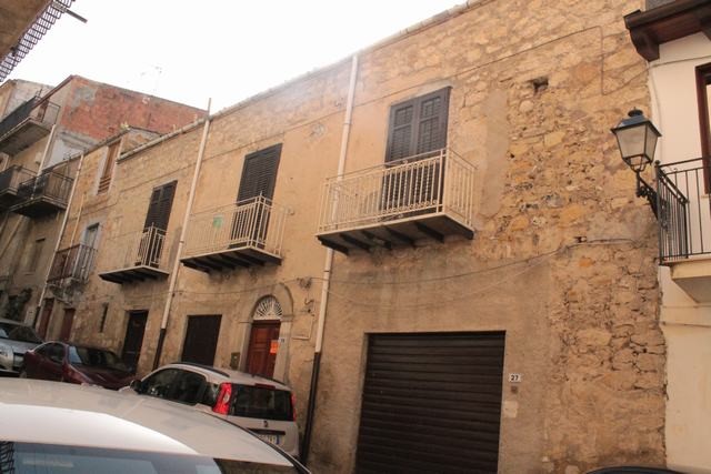 CASA PULLARA VIA DANTE E VIA BELLINI - ALESSANDRIA
