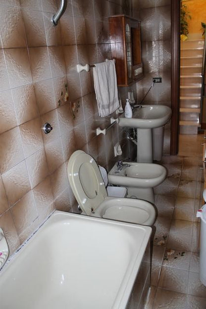 CASA VITO – CORTILE ARCURI