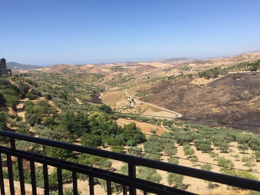 APPARTAMENTO PANORAMICO BARBIERA MONTALBANO – CORSO VITTORIO EMANUELE