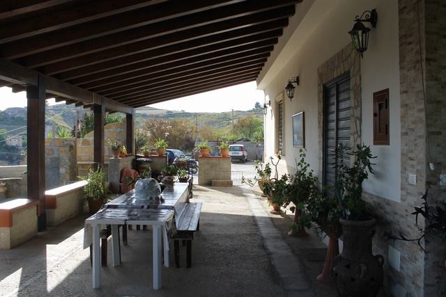 VILLA E TERRENO LO BUE – CDA MARULLO - QUARTO ROCCHI