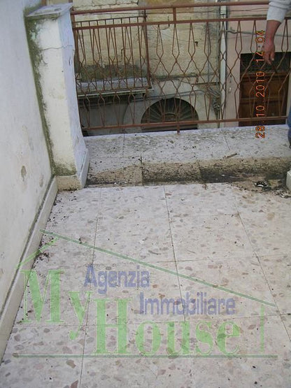 CASA MAGGIO VIA CALTAGIRONE CASA