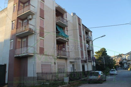 APPARTAMENTO PIERINA VIA UGO FOSCOLO – TERZO PIANO
