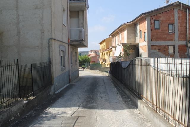 APPARTAMENTO E MAGAZZINO VIA LA PIRA