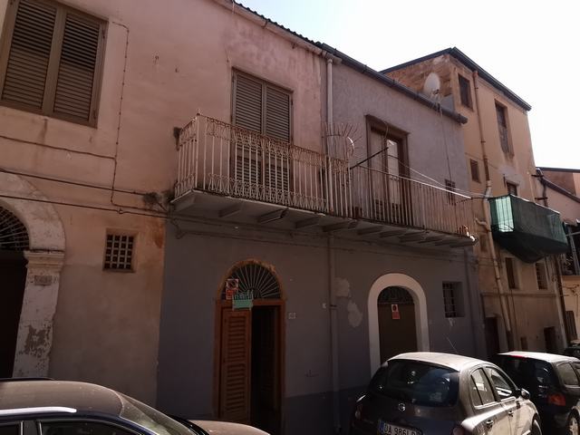 CASA ARFELI VIA ARIOSTO