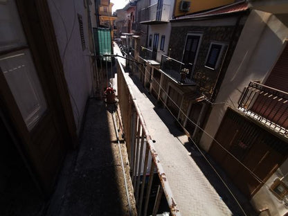 CASA ARFELI VIA ARIOSTO