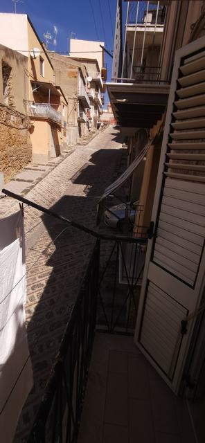 CASA ROMEO MISERENTINO – STA MARTIRI 16 MARZO/LARGO BELLI