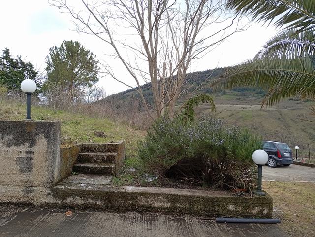 VILLA E TERRENO FARULLA – SANTO STEFANO QUISQUINA (AG)
