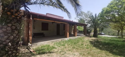 VILLA E TERRENO FARULLA – SANTO STEFANO QUISQUINA (AG)