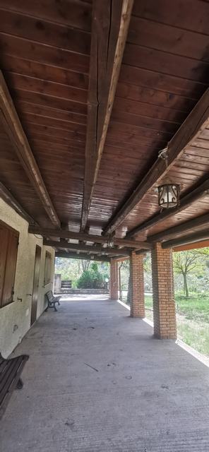 VILLA E TERRENO FARULLA – SANTO STEFANO QUISQUINA (AG)