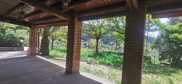 VILLA E TERRENO FARULLA – SANTO STEFANO QUISQUINA (AG)