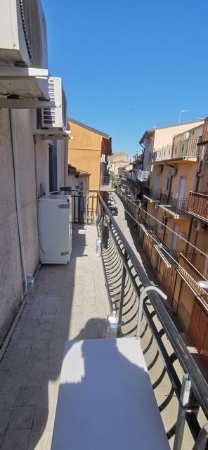 CASA RE VIA ANCONA CON AFFACCIO IN VIA AQUILA