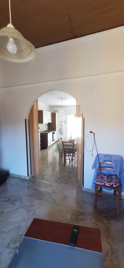 CASA RE VIA ANCONA CON AFFACCIO IN VIA AQUILA
