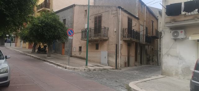 CASA MONTALBANO VIA PERCIÒ  AND SALITA REGINA ELENA