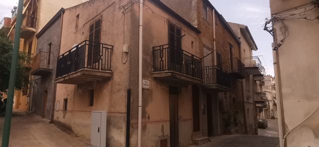 CASA MONTALBANO VIA PERCIÒ  AND SALITA REGINA ELENA