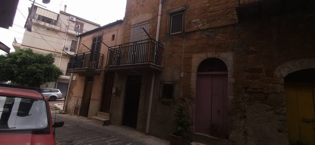 CASA MONTALBANO VIA PERCIÒ  AND SALITA REGINA ELENA