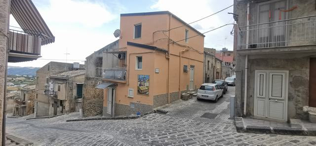 CASA GIUSEPPINA  -  VIA DON GERLANDO